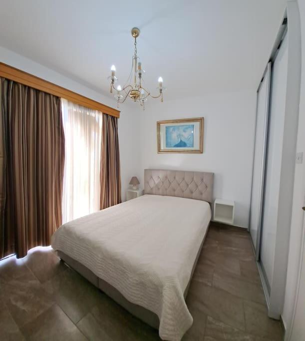 Isabella Court Townhouse Near Venus Beach And Lidl Πάφος Εξωτερικό φωτογραφία